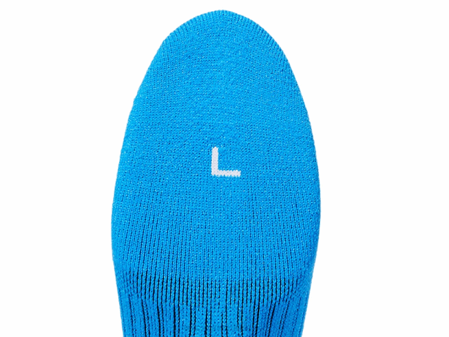 je ne me présente pas chaussettes bleu Asics L6N0K312