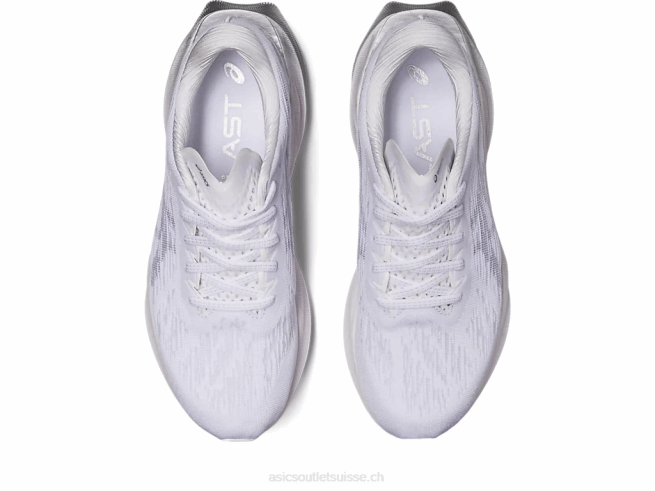 novablast 3 blanc/gris piémont Asics L6N0K2405