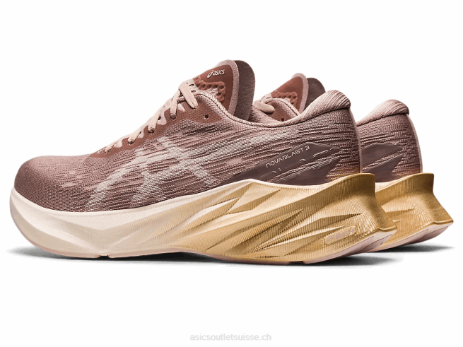 novablast 3 fauve/beige minéral Asics L6N0K2428