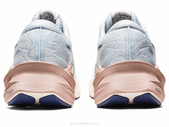 novablast 3 nagino ciel/crème Asics L6N0K2140