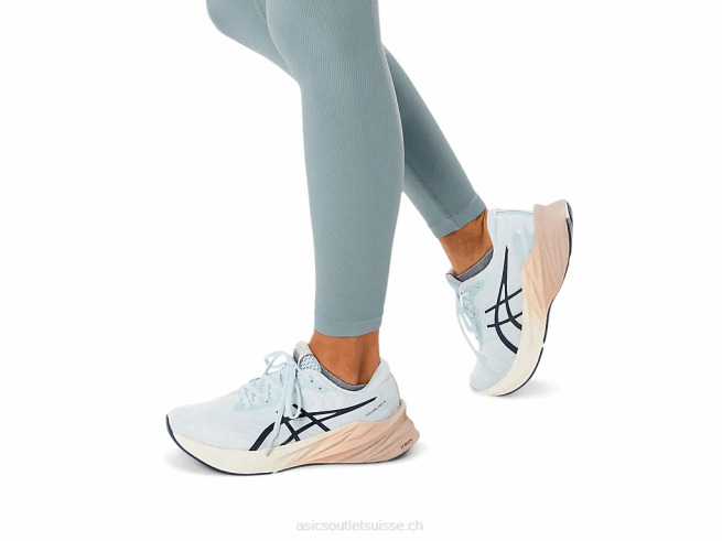 novablast 3 nagino ciel/crème Asics L6N0K2140