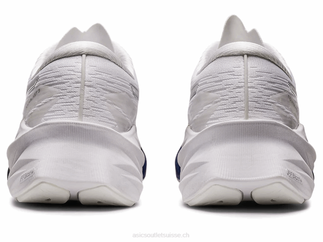 novablast 3 platine blanc/argent pur Asics L6N0K2897