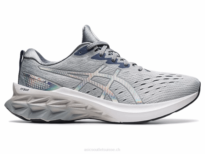 novablast 2 platine gris piémont/blanc Asics L6N0K1839