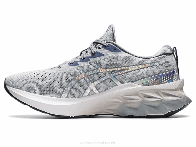 novablast 2 platine gris piémont/blanc Asics L6N0K1839