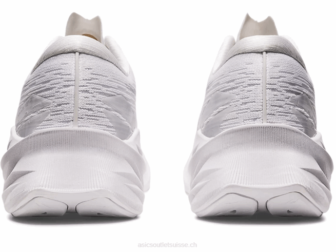 novablast 3 blanc/gris piémont Asics L6N0K402