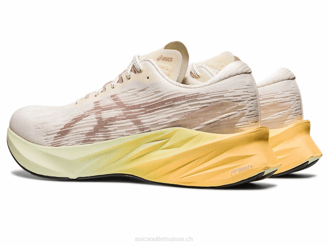 novablast 3 crème/fauve Asics L6N0K376
