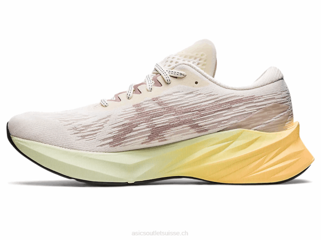 novablast 3 crème/fauve Asics L6N0K376