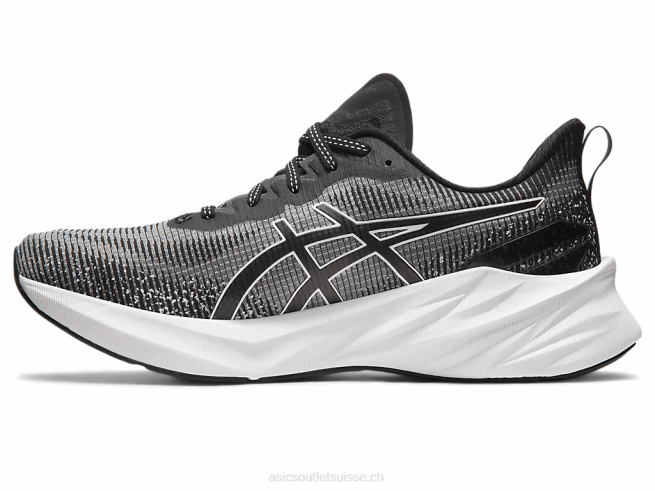 novablast 3 le noir blanc Asics L6N0K204