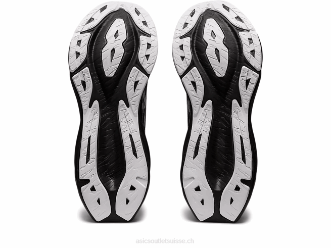 novablast 3 noir blanc Asics L6N0K931